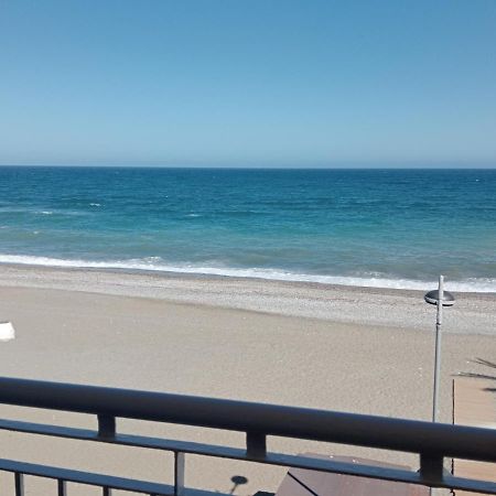 Primera Linea De Playa A 10 Min Estepona San Luis de Sabinillas Buitenkant foto